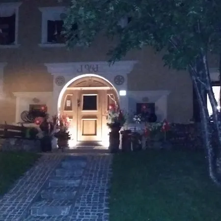 Chesa Viletta Apartment *