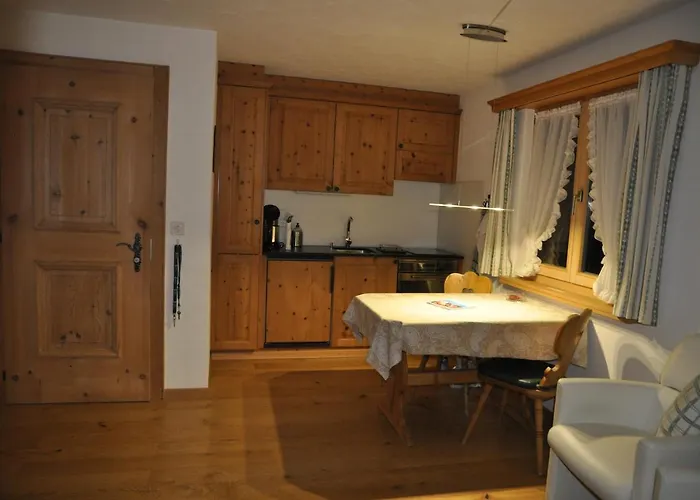 Chesa Viletta Apartment La Punt-Chamues-ch